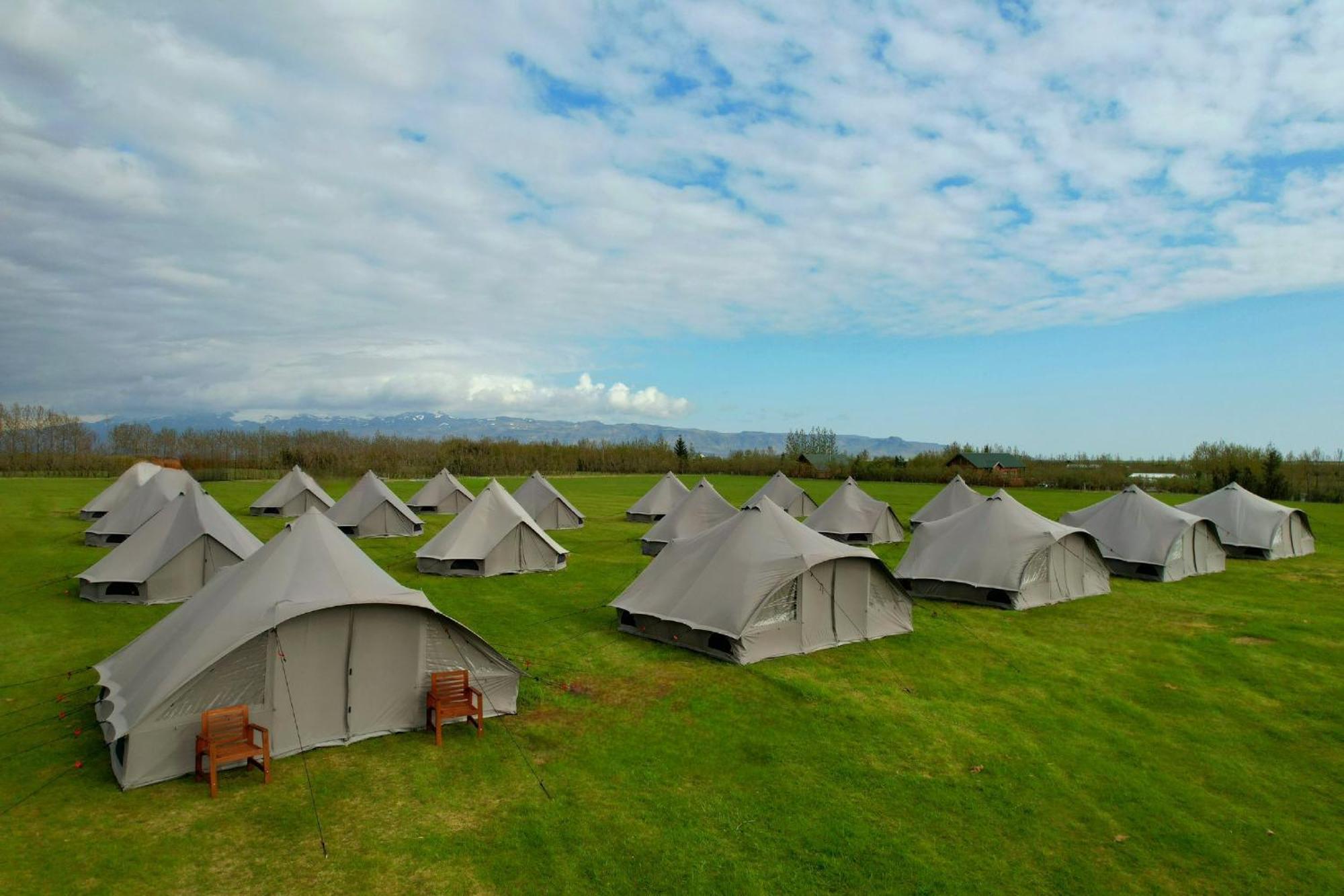 Godaland Glamping 霍尔斯沃德吕尔 外观 照片