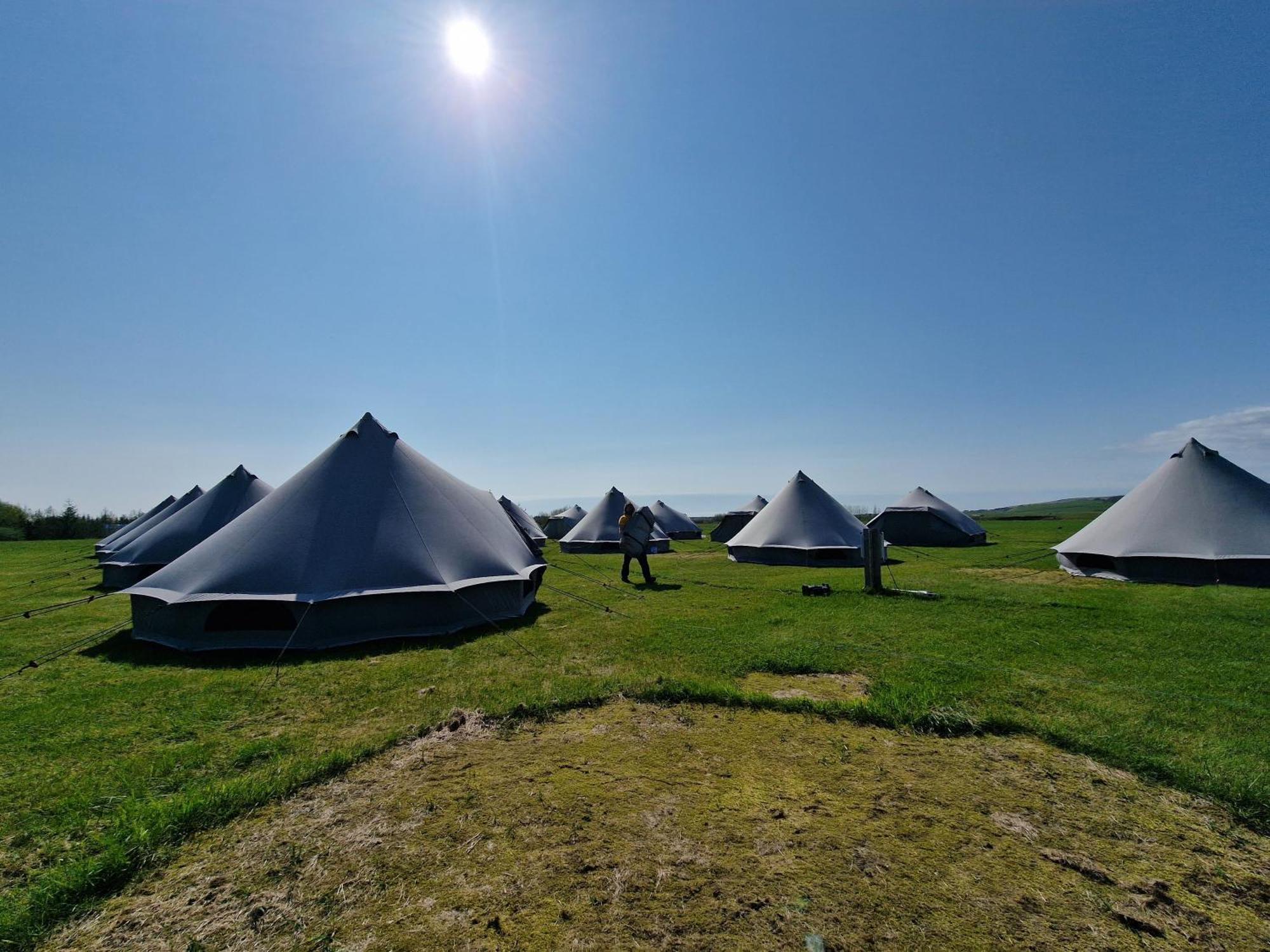 Godaland Glamping 霍尔斯沃德吕尔 外观 照片