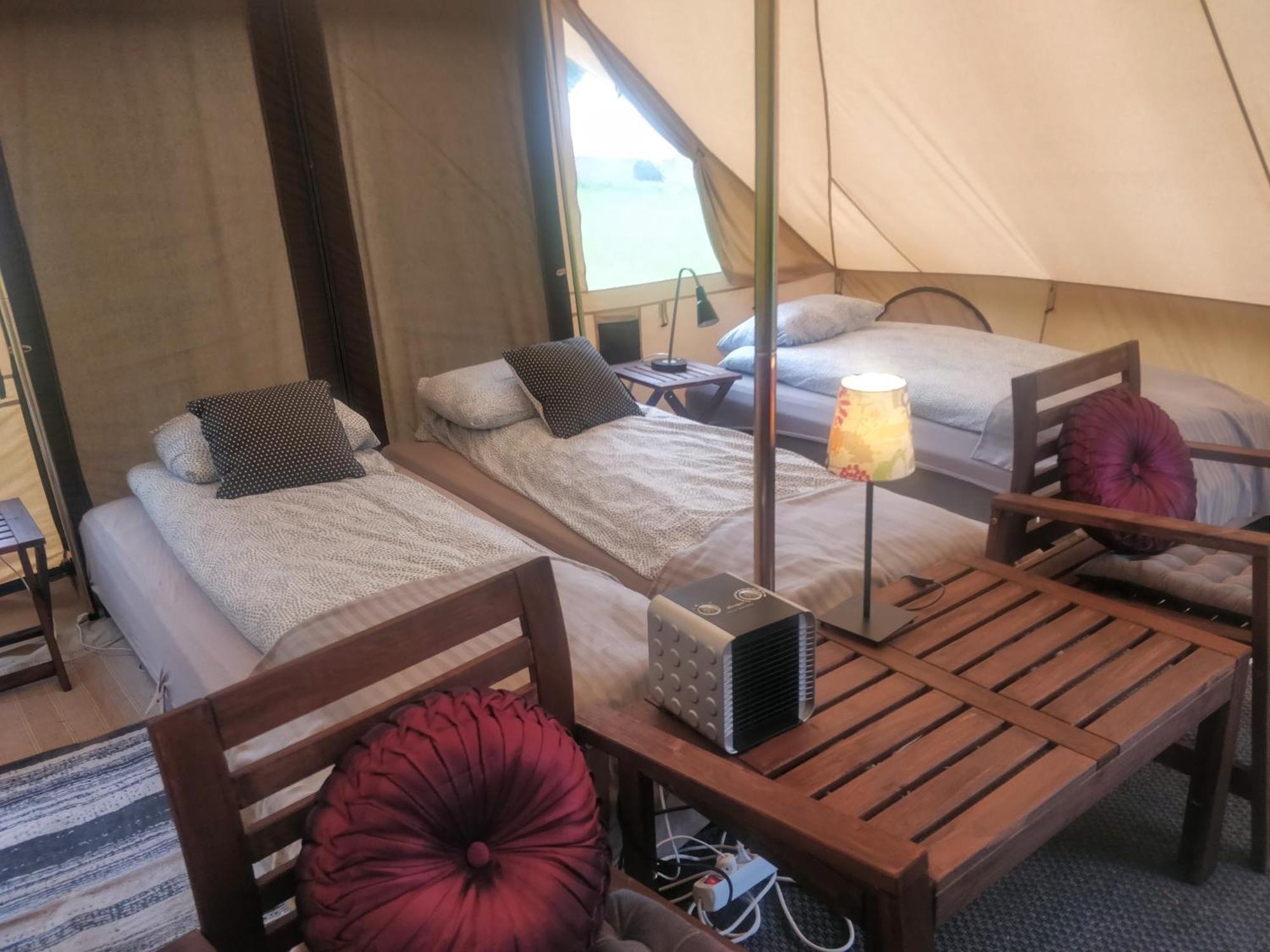 Godaland Glamping 霍尔斯沃德吕尔 外观 照片